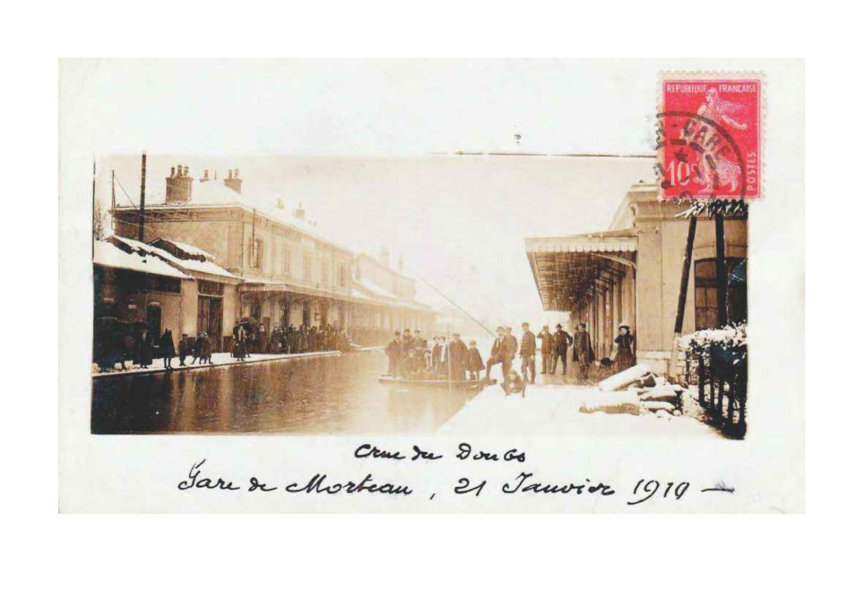 Carte postale de la crue de 1910 à la gare de Morteau