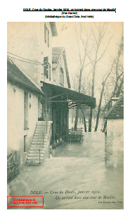 DOLE. Crue du Doubs. Janvier 1910. un torrent dans une cour de Moulin