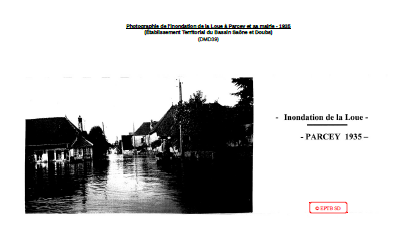 Photographie de l'inondation de la Loue à Parcey et sa mairie - 1935