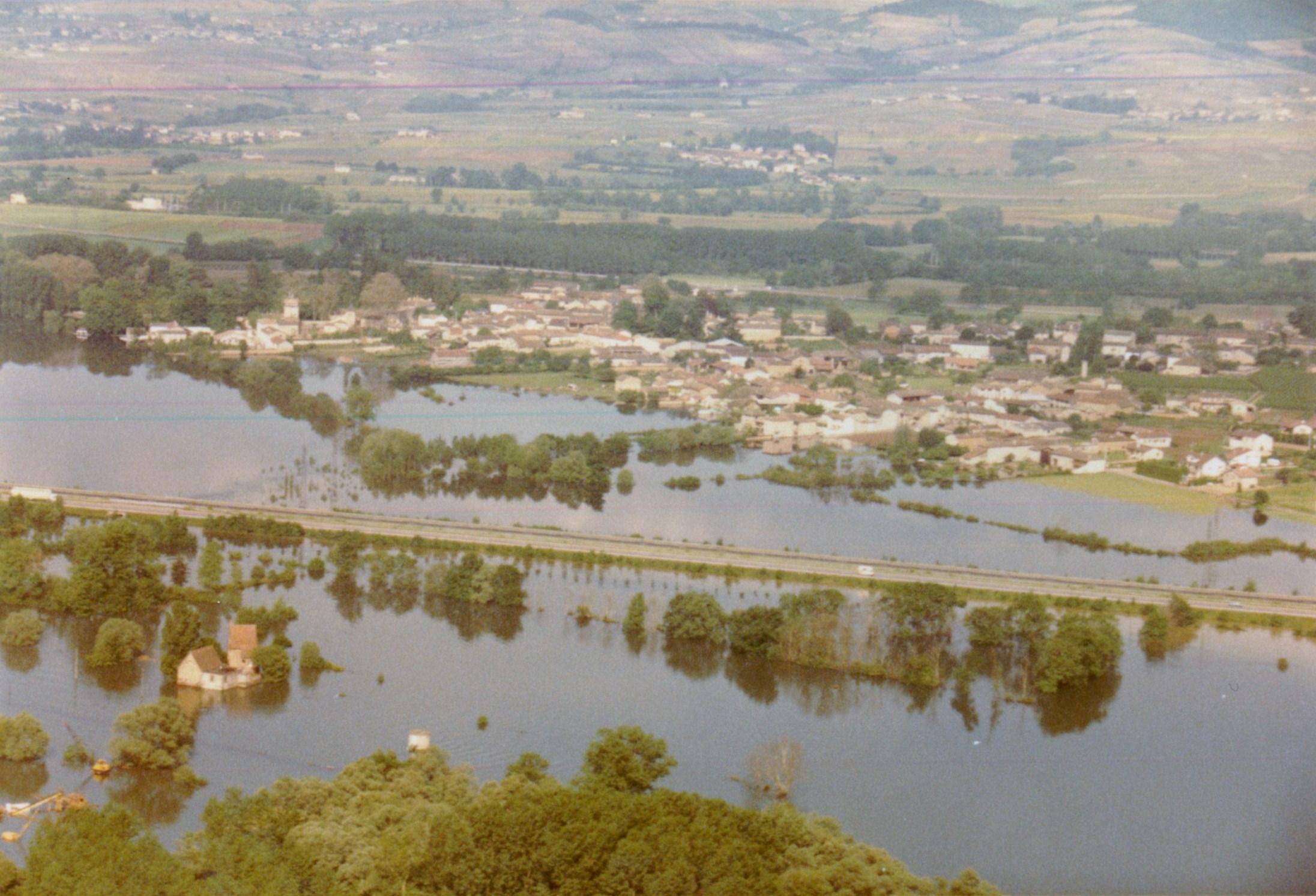 Crue de la Saône en 1983 à St Symphorien-d’Ancelles