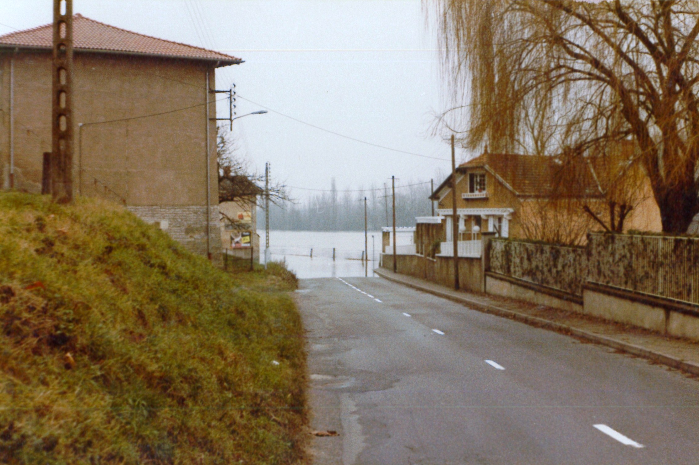 Crue de la Saône en 1981 à Montmerle-sur-Saône