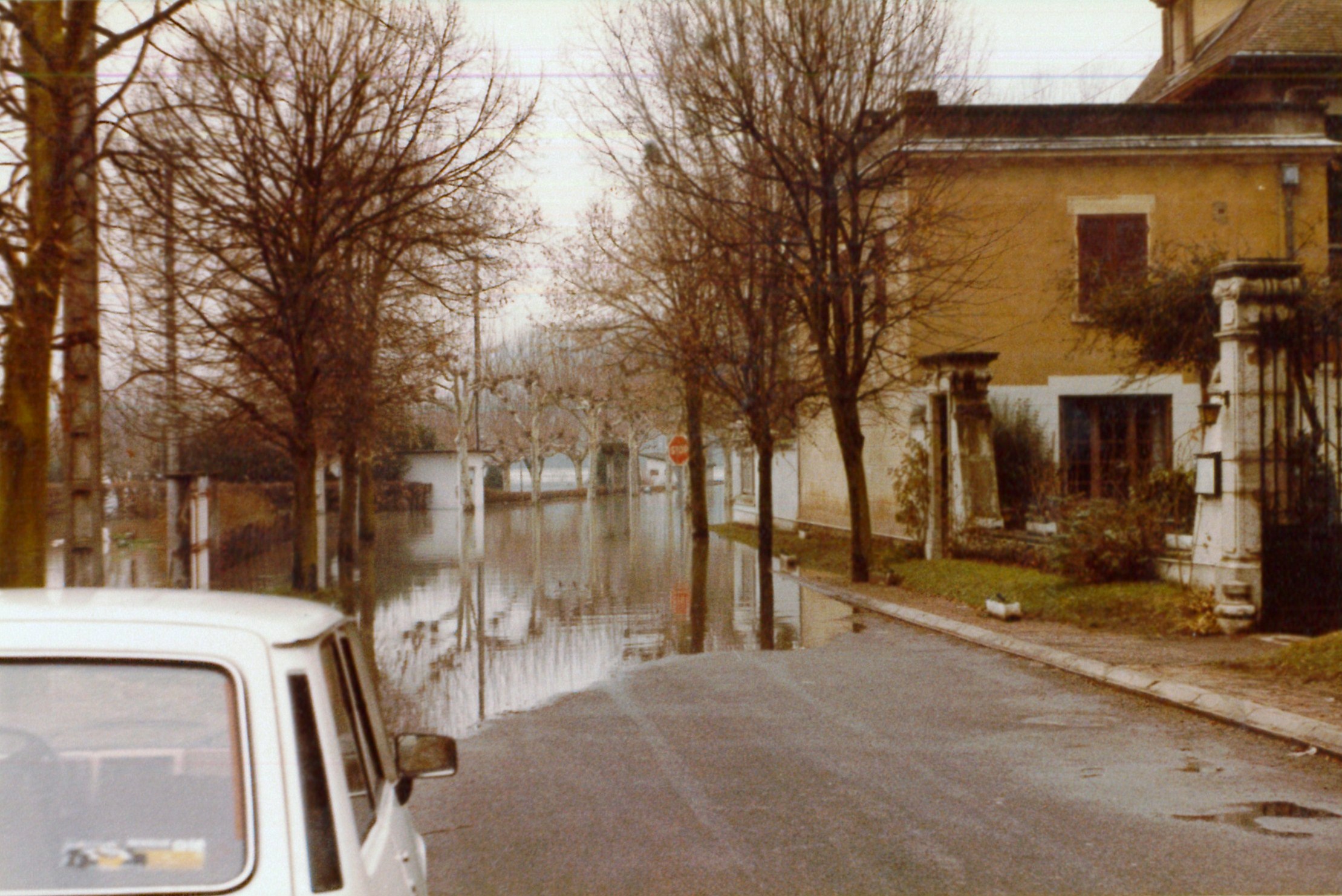 Crue de la Saône en 1981 à Montmerle-sur-Saône