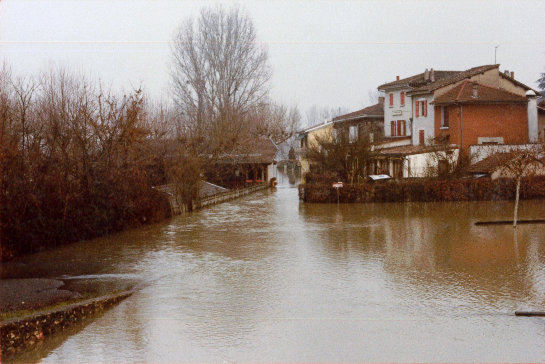 Crue de la Saône en 1981 à St Bernard