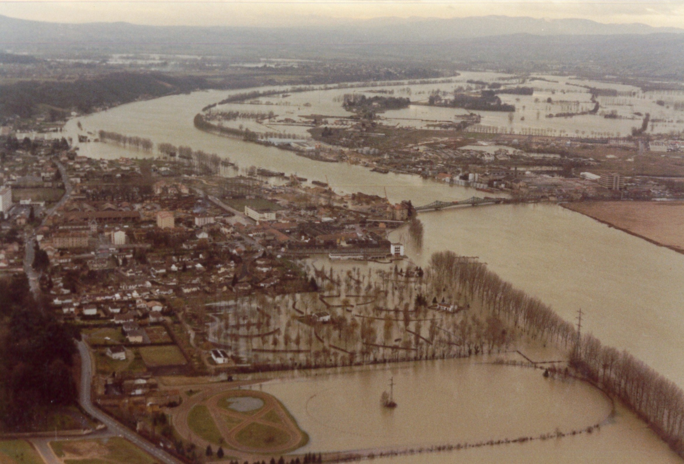 Crue de la Saône en 1981 à Jassans-Riottier