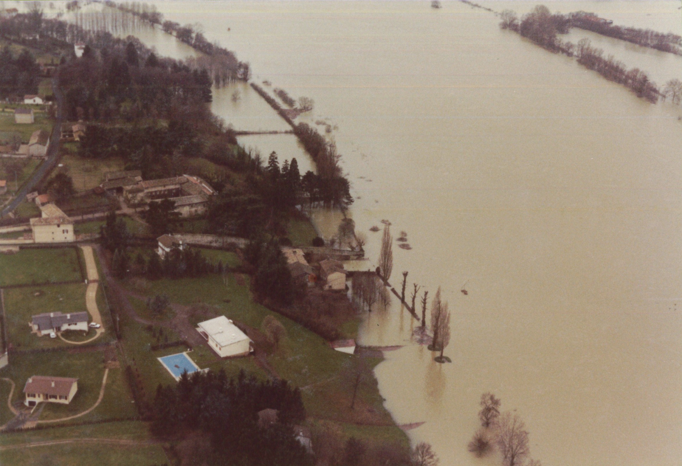 Crue de la Saône en 1981 à St Bernard