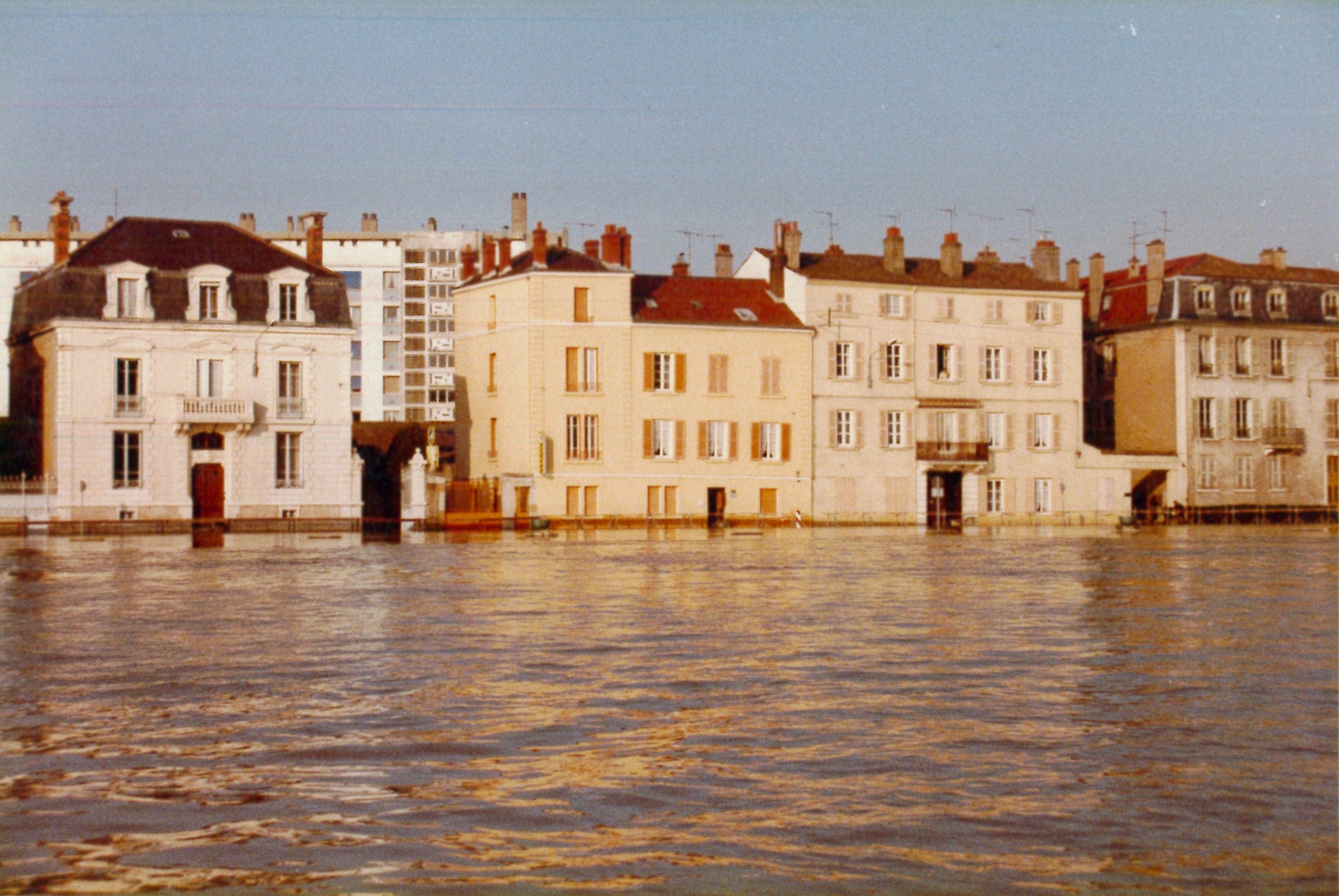 Crue de la Saône en 1982 à Mâcon