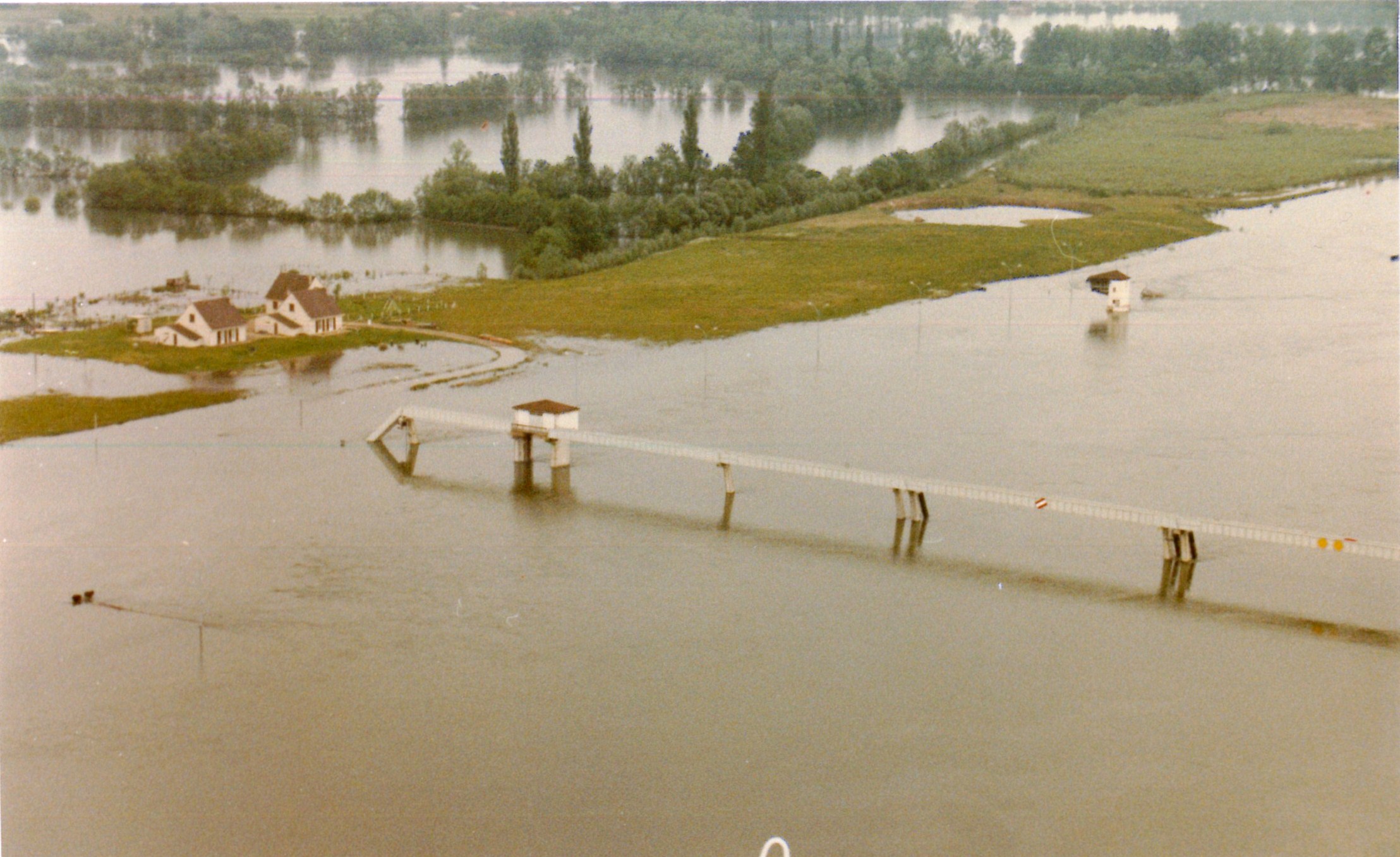 Crue de la Saône en 1983 à Ormes