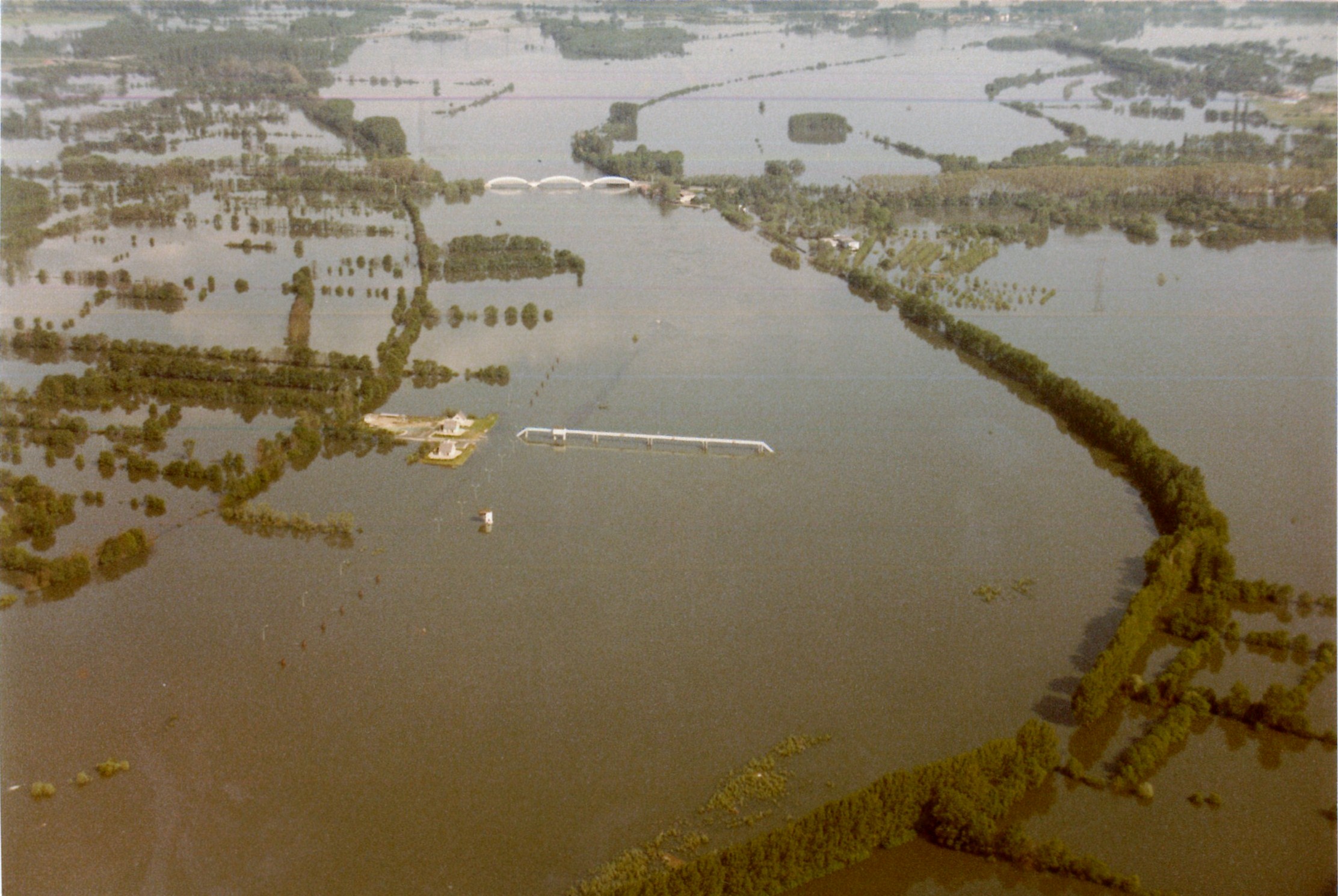 Crue de la Saône en 1983 à Mogneneins