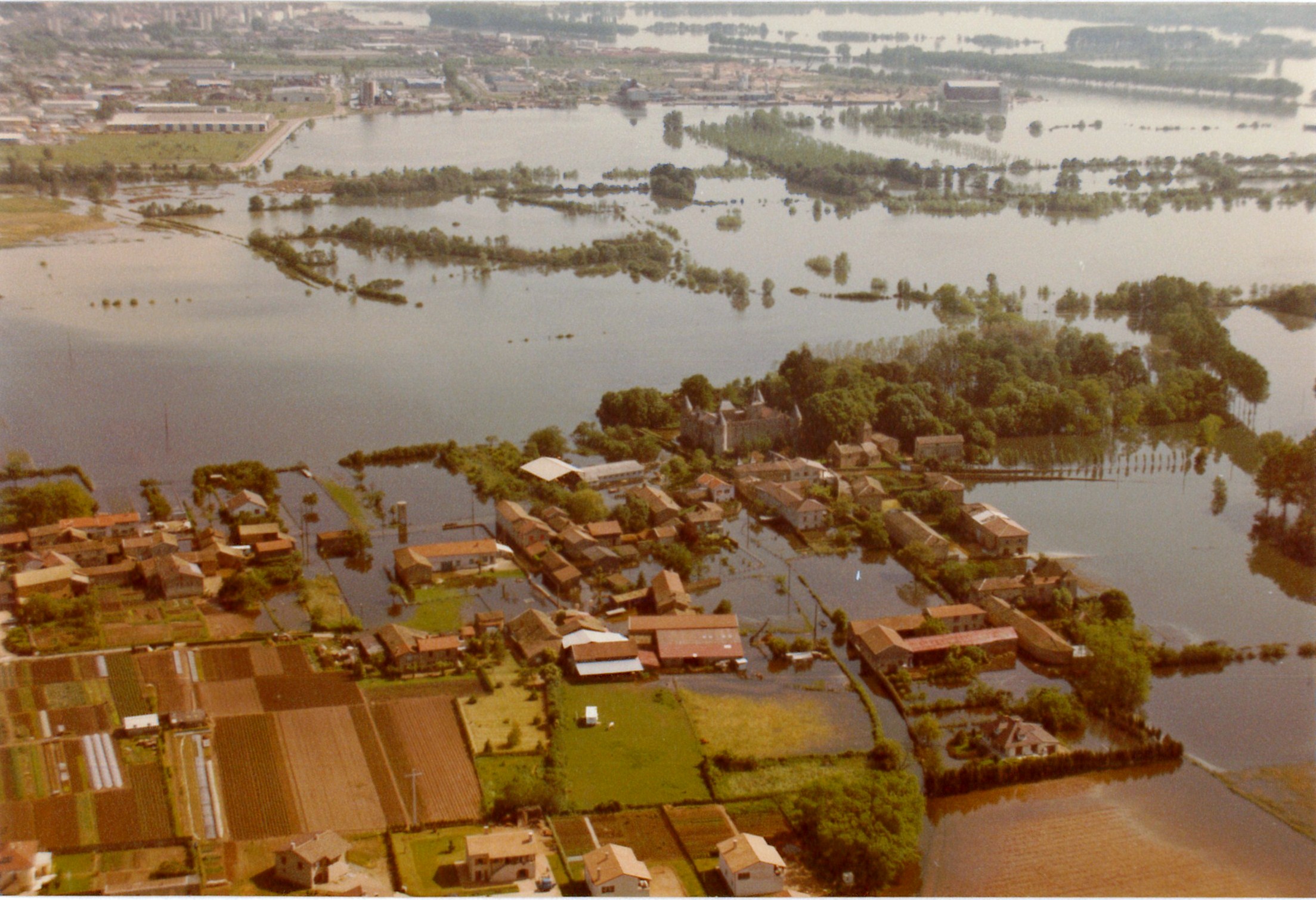 Crue de la Saône en 1983 à Varennes-lès-Mâcon