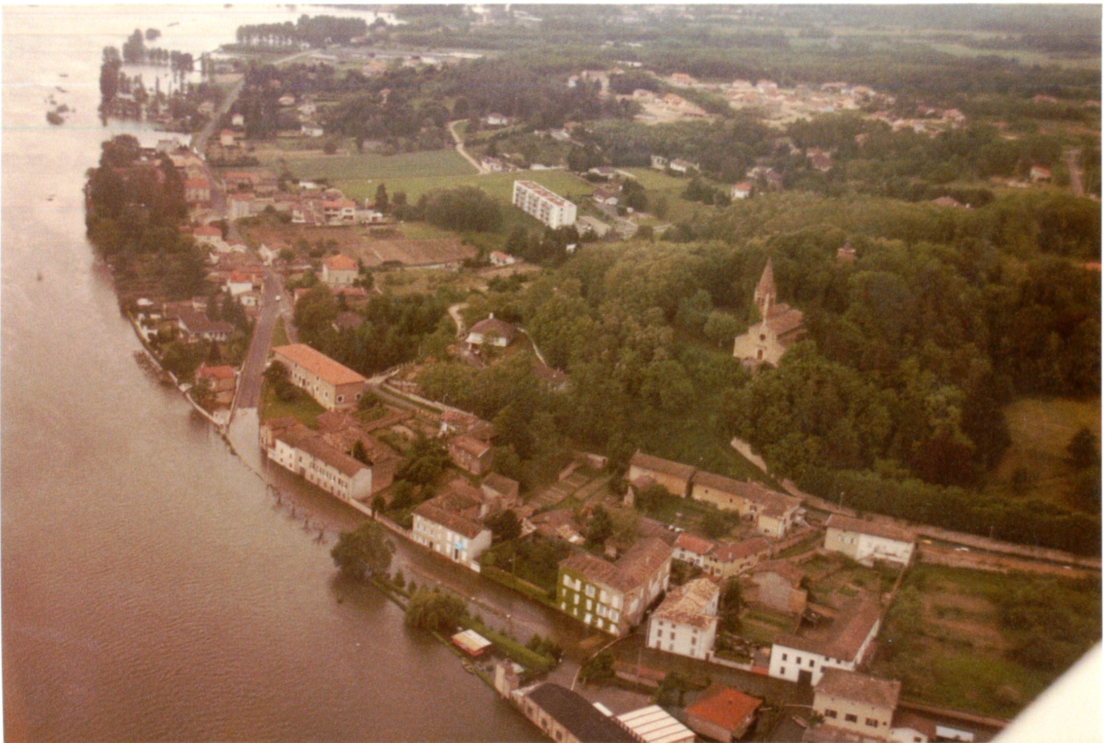 Crue de la Saône en 1983 à Montmerle-sur-Saône