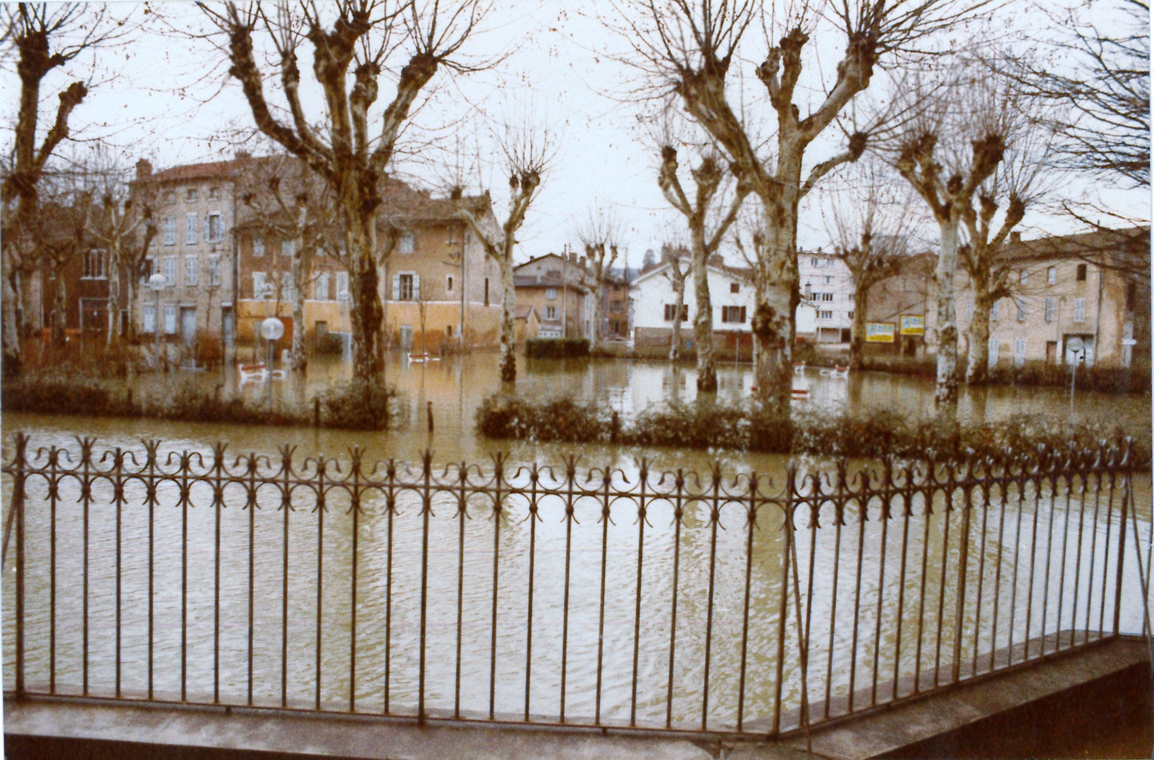 Crue de la Saône en 1981 à St Laurent-sur-Saône