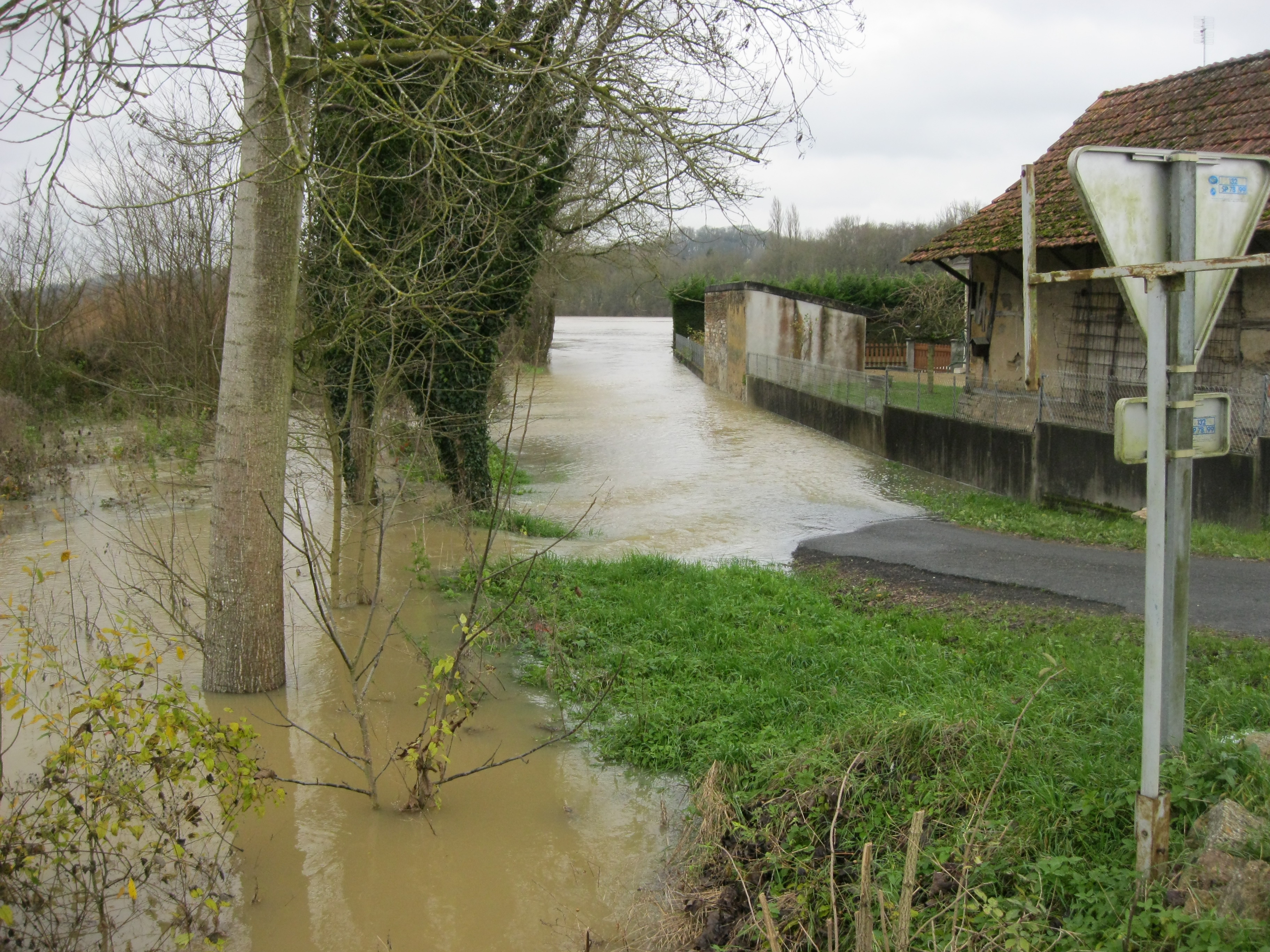 Crue de la Seille en 2012 à Brienne