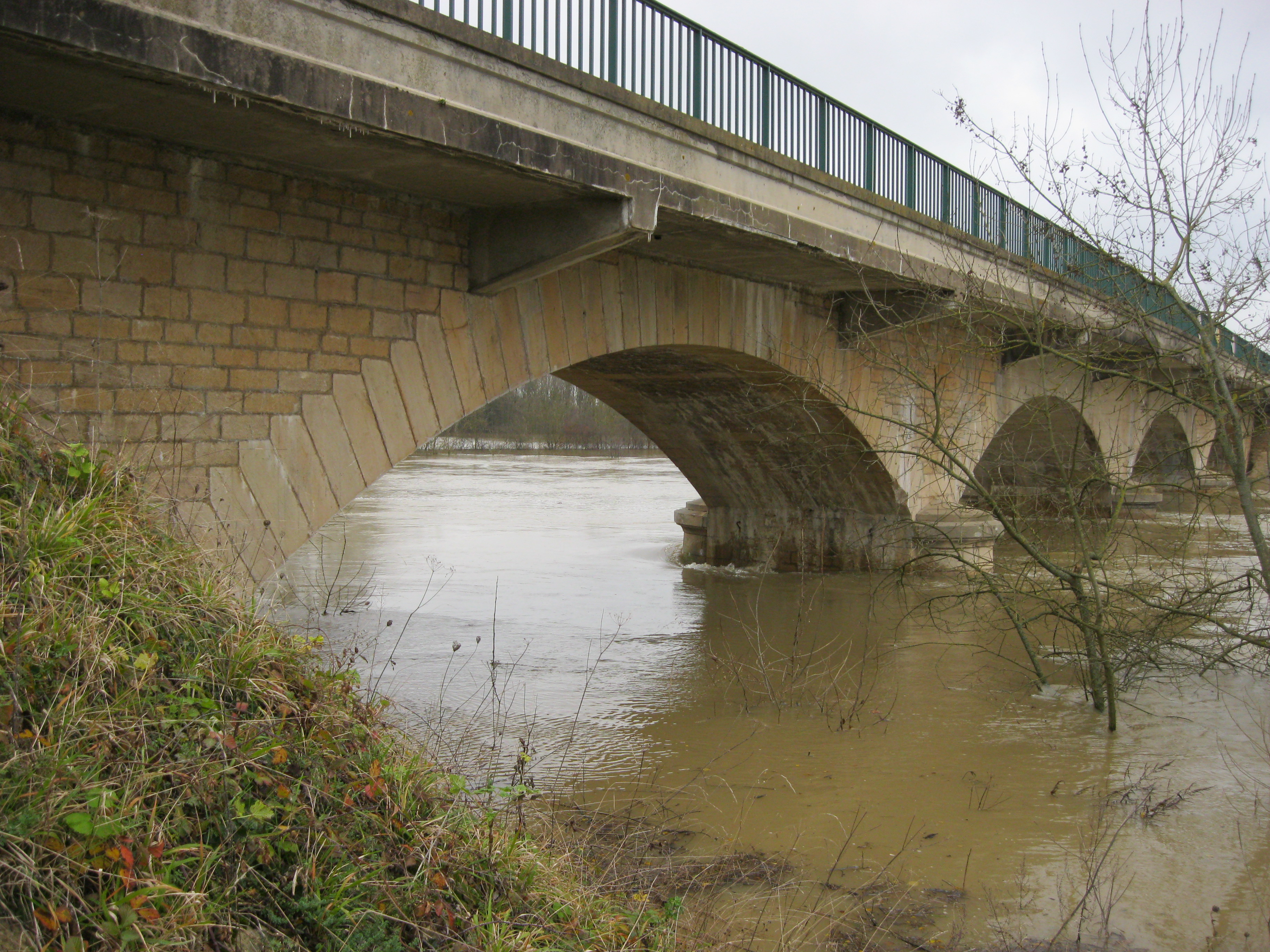 Crue de la Seille en 2012 à Ratenelle