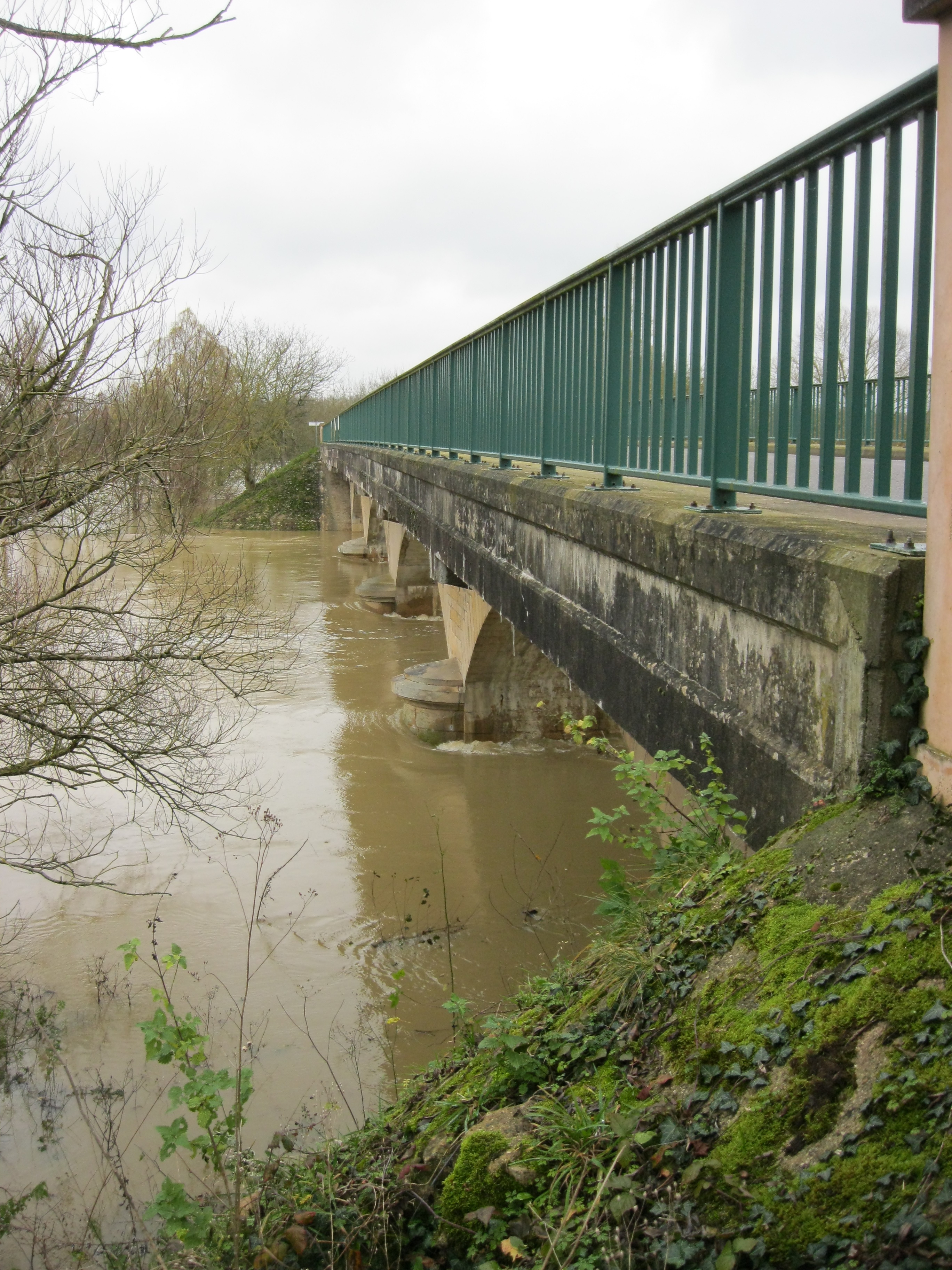 Crue de la Seille en 2012 à Ratenelle