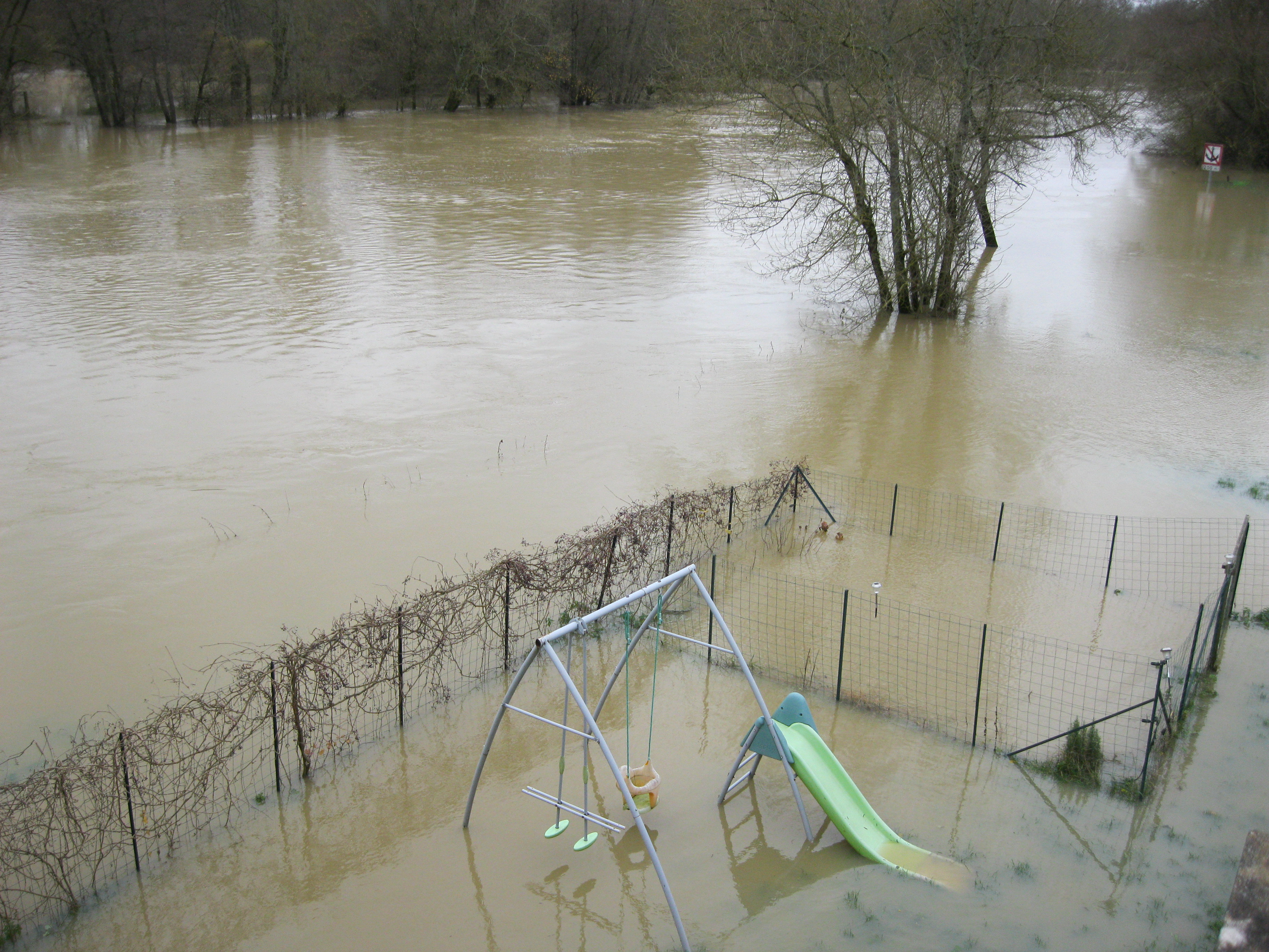 Crue de la Seille en 2012 à Sermoyer