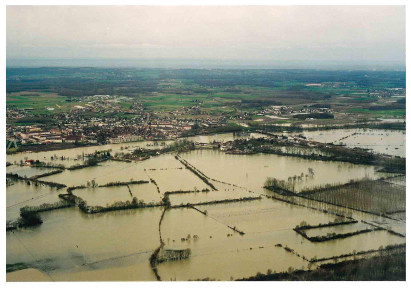 Crue de la Saône en mars 2001 à Auxonne en Côte d'Or