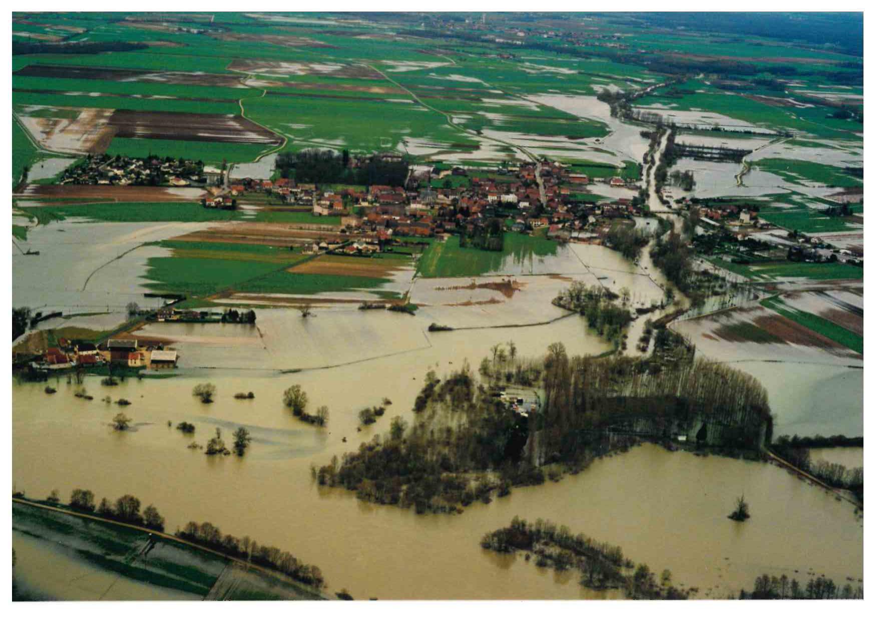 Crue de la Saône en mars 2001 aux Maillys en Côte d'Or