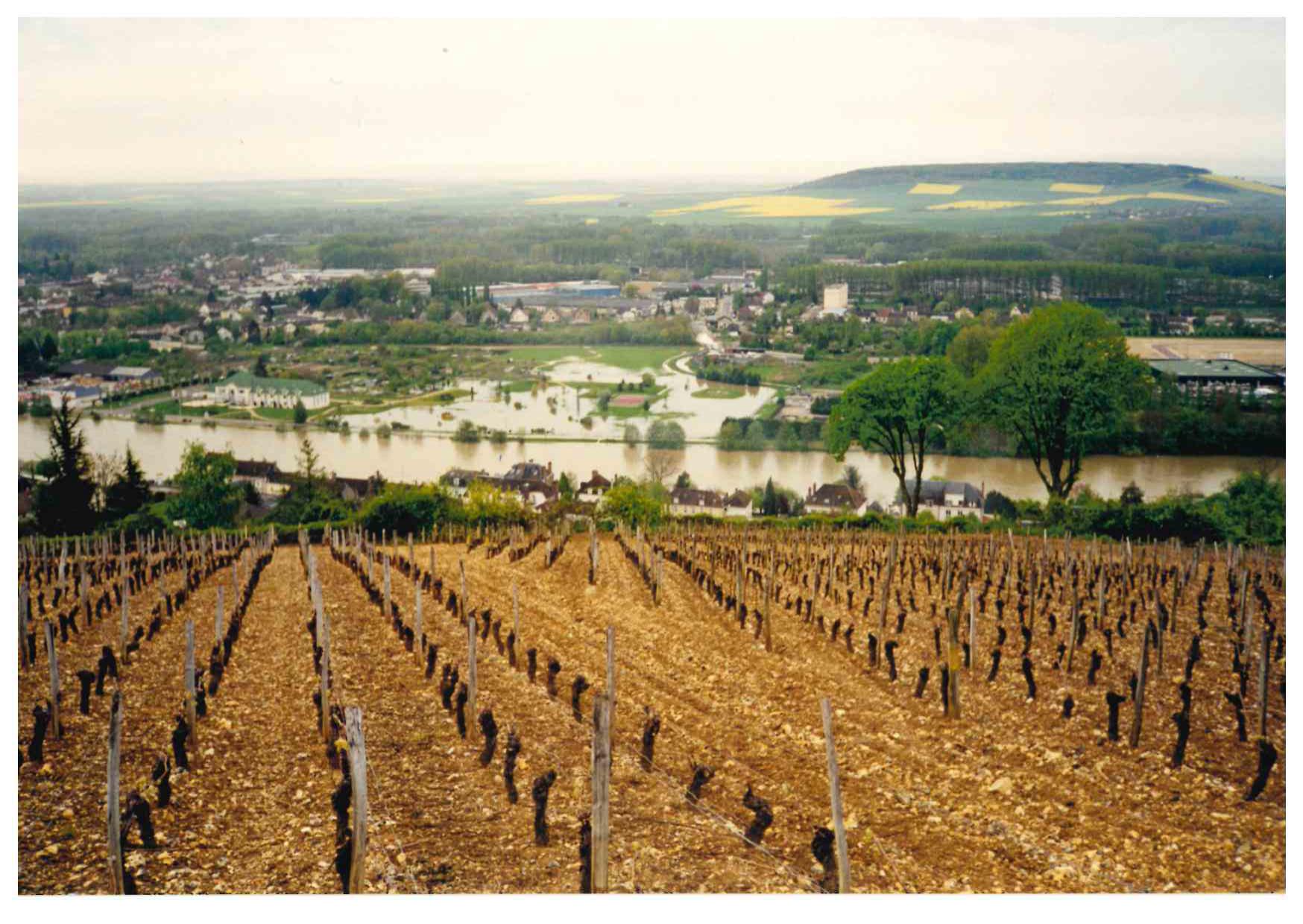 Crue de l'Yonne en avril 1998 à Joigny dans l'Yonne