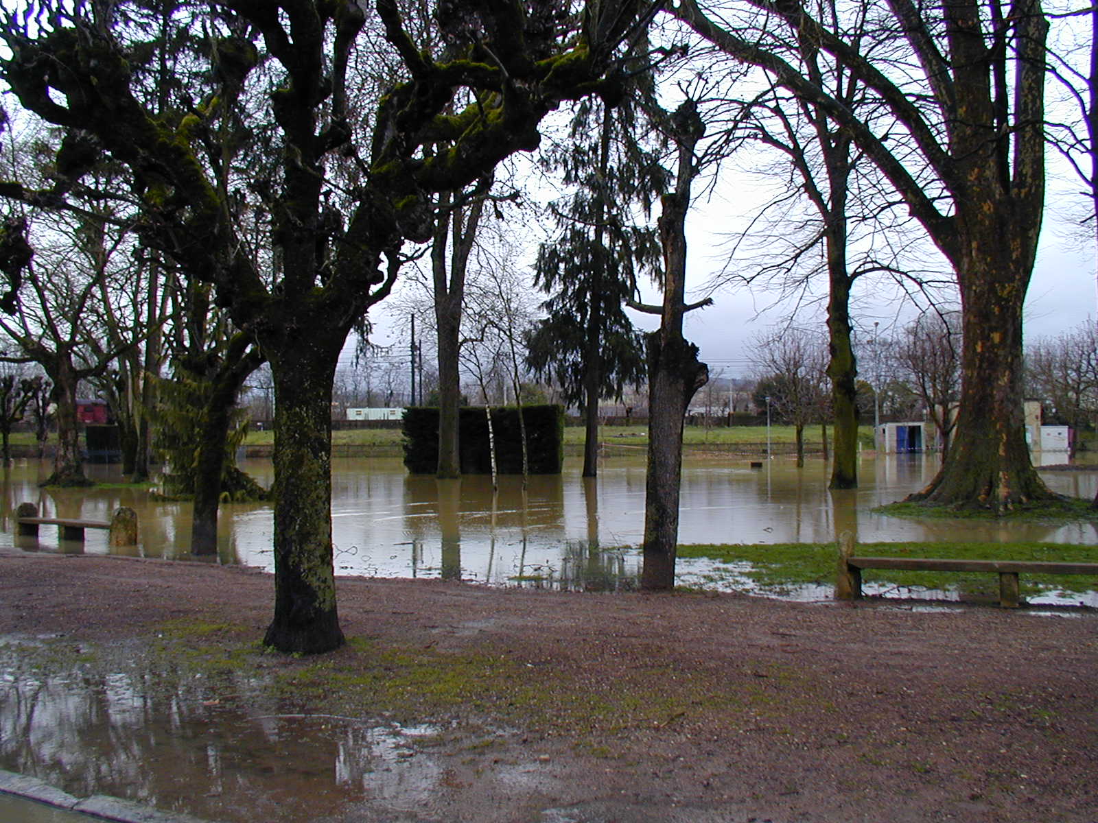 Crue de l'Armançon, en mai 2001, à Tonnerre, secteur du Patis, dans l'Yonne