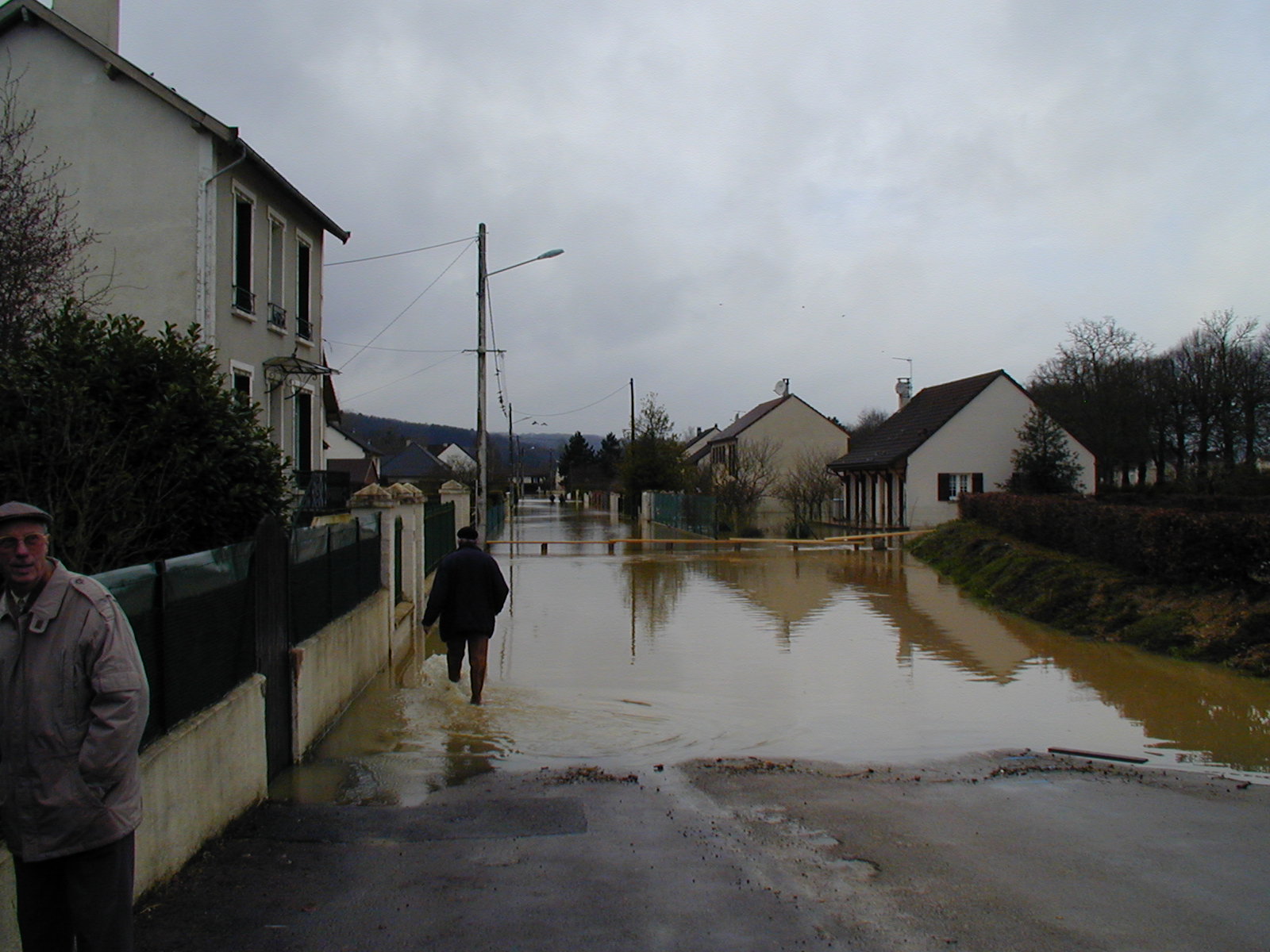 Crue de l'Armançon, en mars 2001, à Tonnerre dans l'Yonne