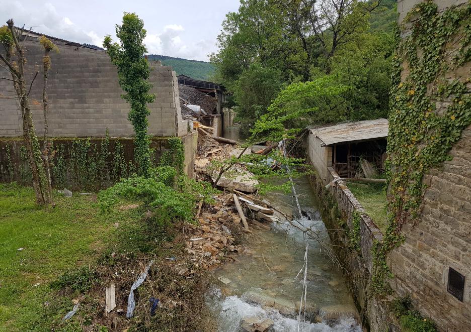 Crue de la Vallière , en mai 2016, à Conliège rue Basse dans le Jura