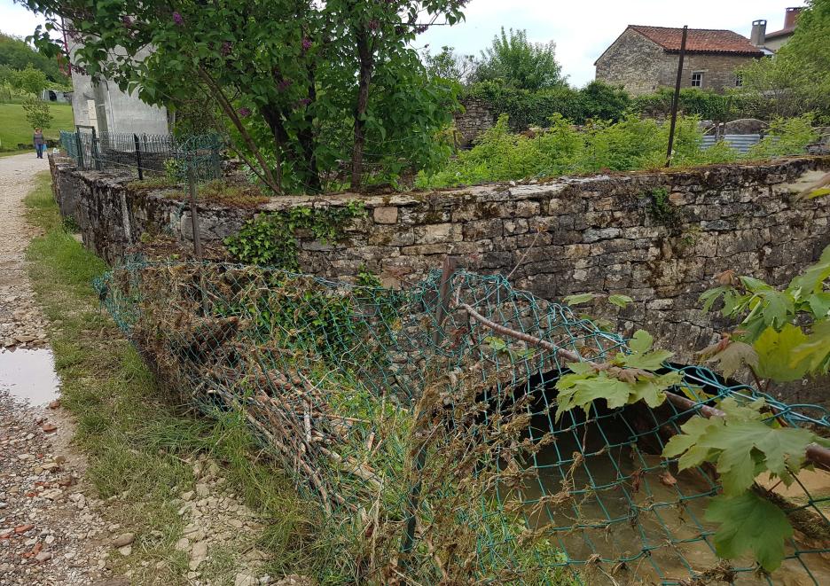 Crue de la Vallière, en mai 2016, à Conliège, rue basse, dans le Jura