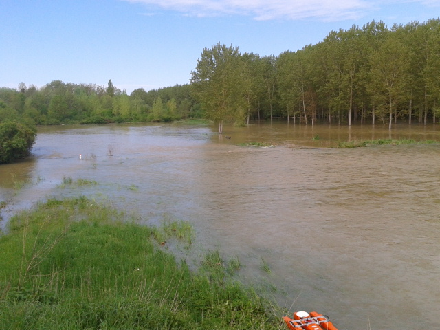 Crue du Serein, en mai 2013, à Beaumont, pont sur la RD 5, dans l'Yonne