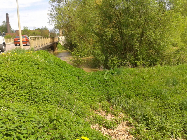 Crue du Serein, en mai 2013, à Beaumont, pont sur la RD 5, dans l'Yonne 