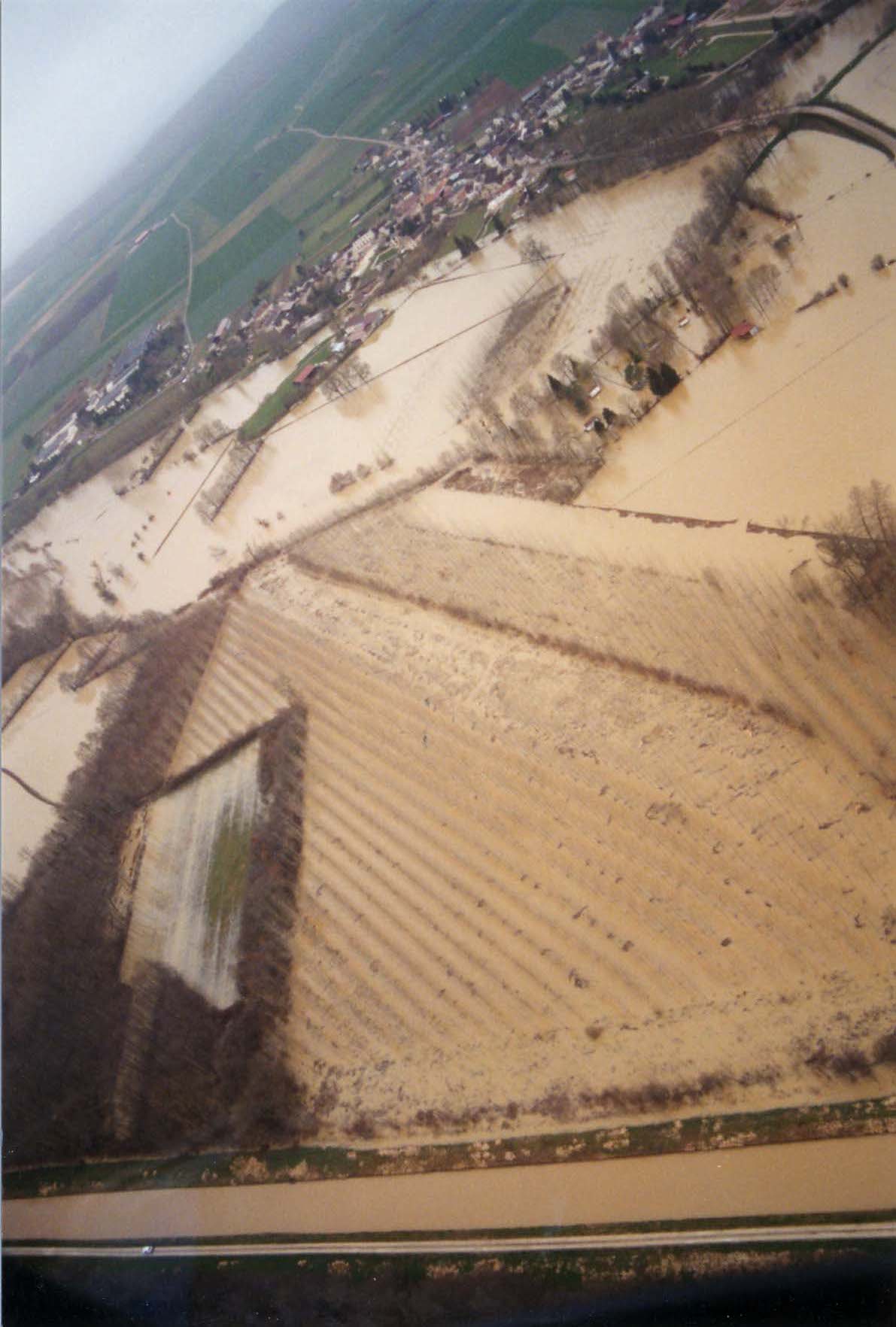 Crue de l'Yonne, en mars 2001, à Bazarnes dans l'Yonne