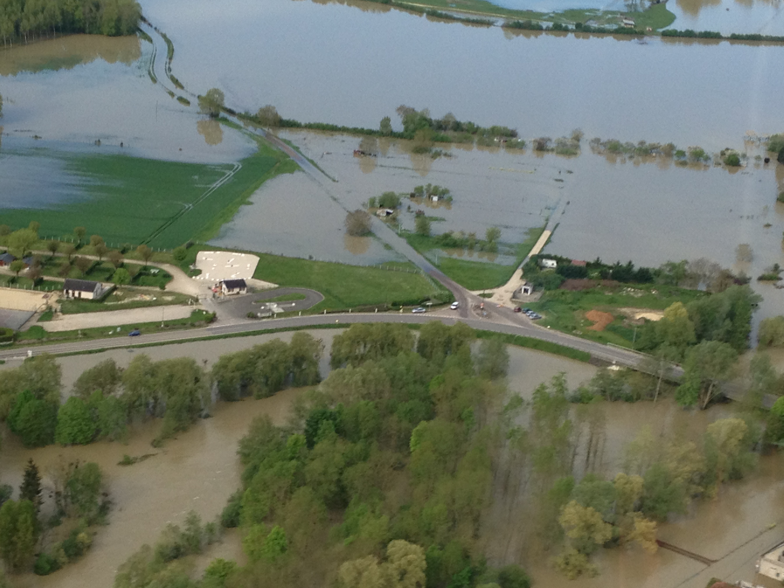 Crue de l'Armançon, en mai 2013, à Brienon sur Armançon, secteur "Les Graviers", dans l'Yonne