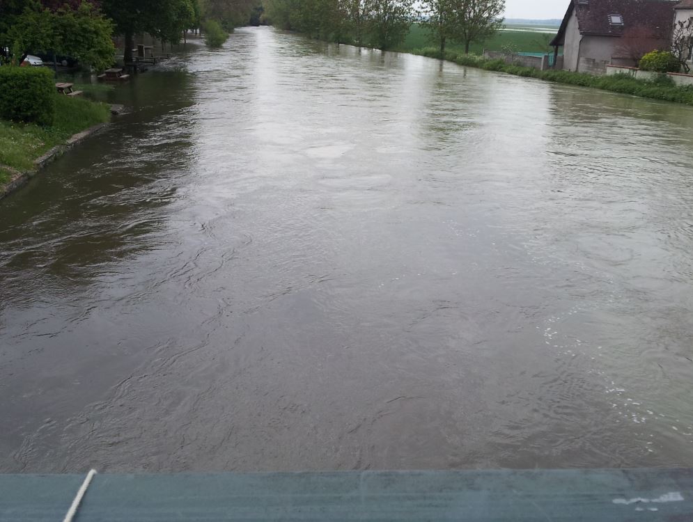 Photo de la crue de la Norges à Genlis le 8 mai 2013