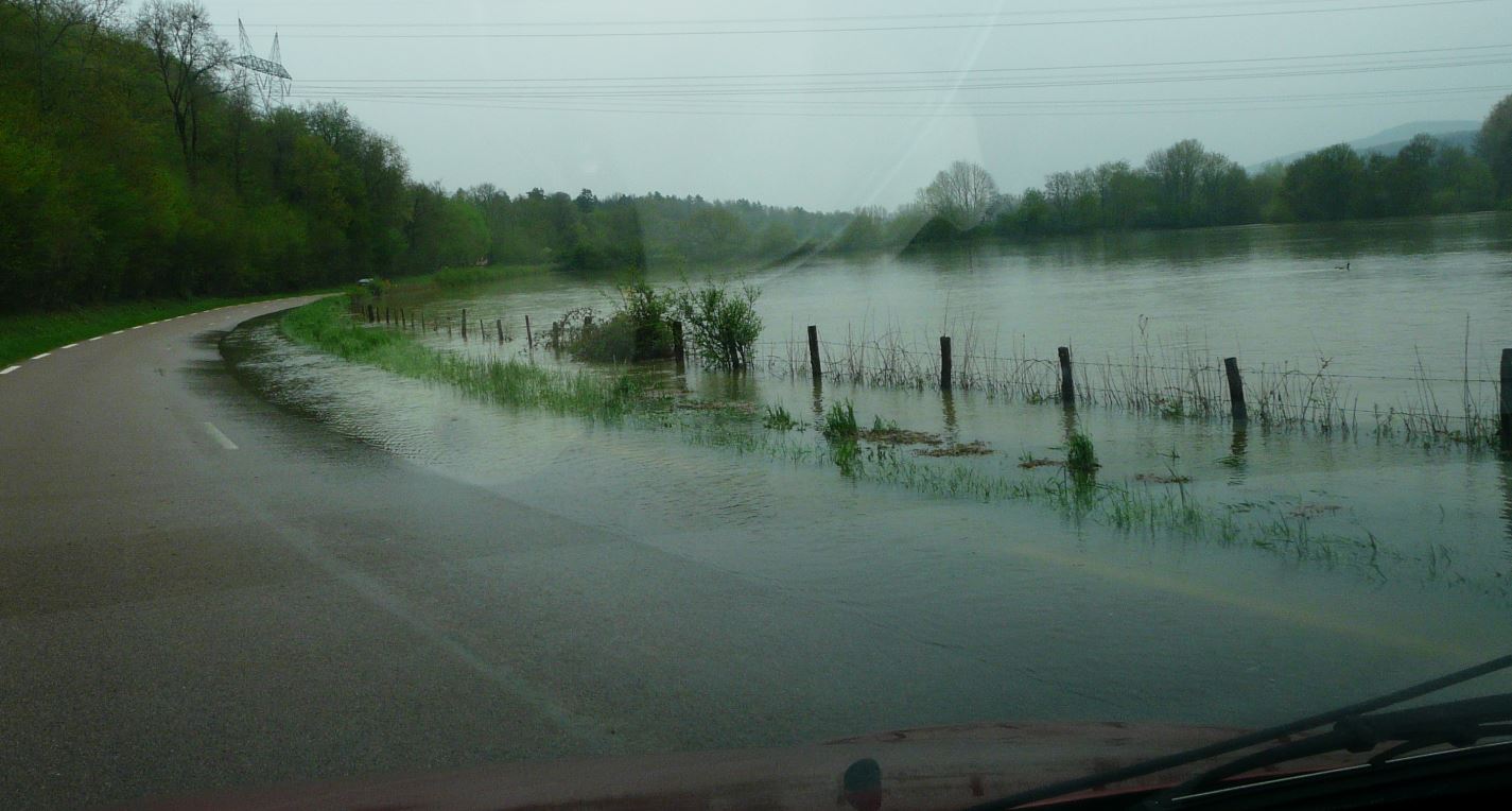 Photo de la crue de l'Ouche à Gissey le 4 mai 2013