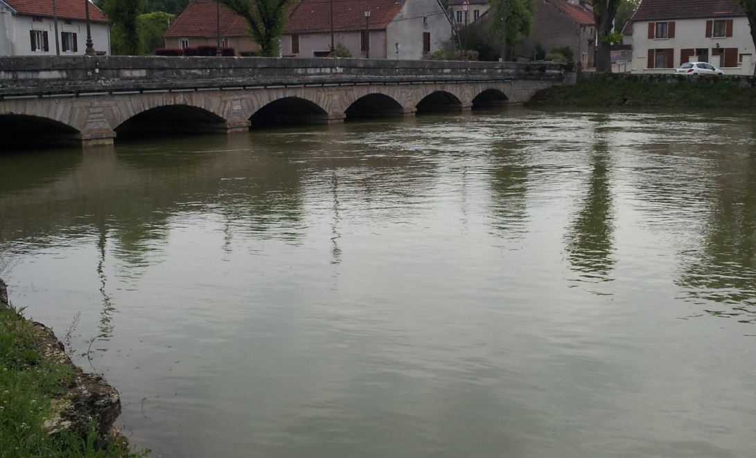 Photo de la crue de la Vingeanne à Saint-Maurice-sur-Vingeanne
