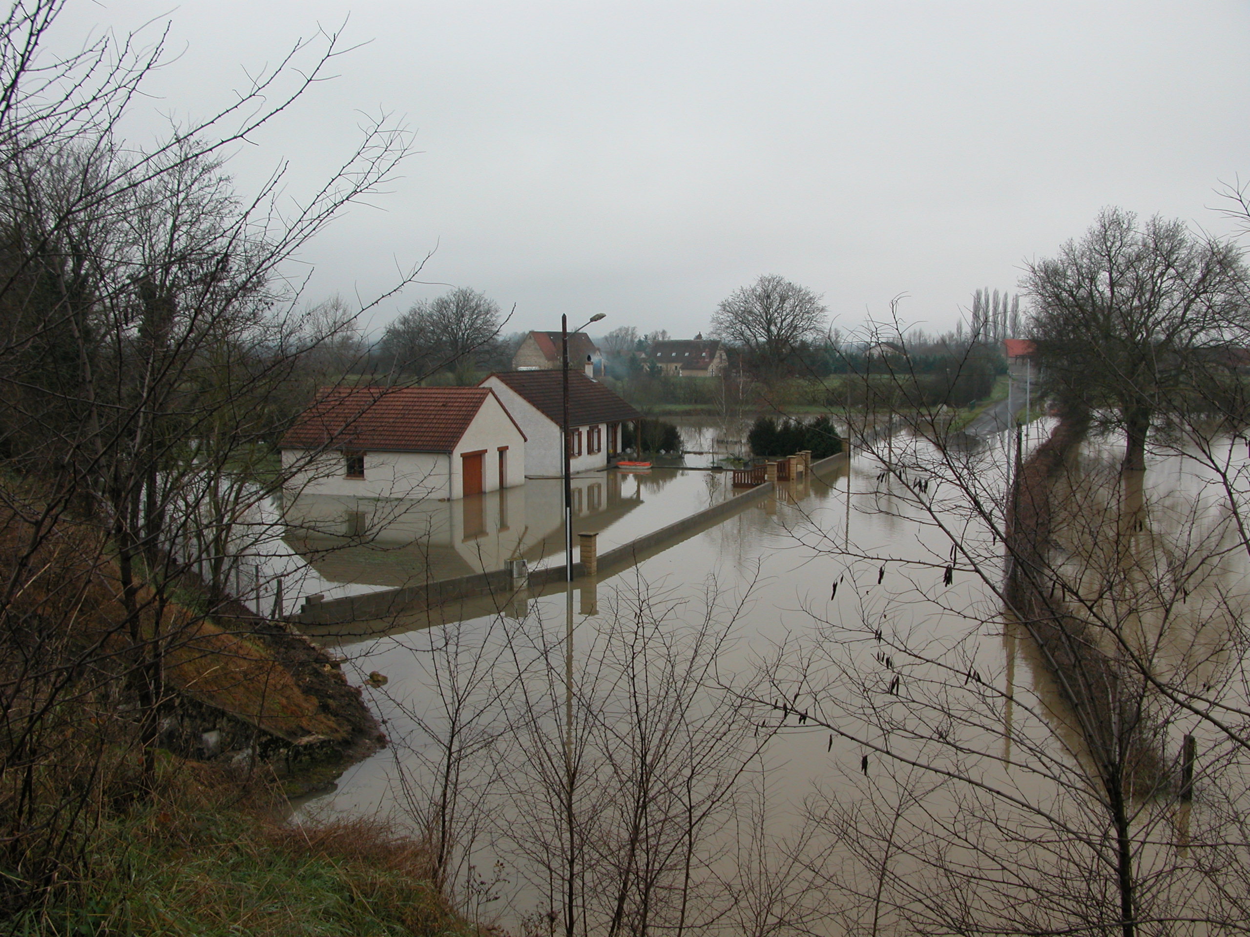 Crue de la Loire, en décembre 2003, à Challuy dans la Nièvre.