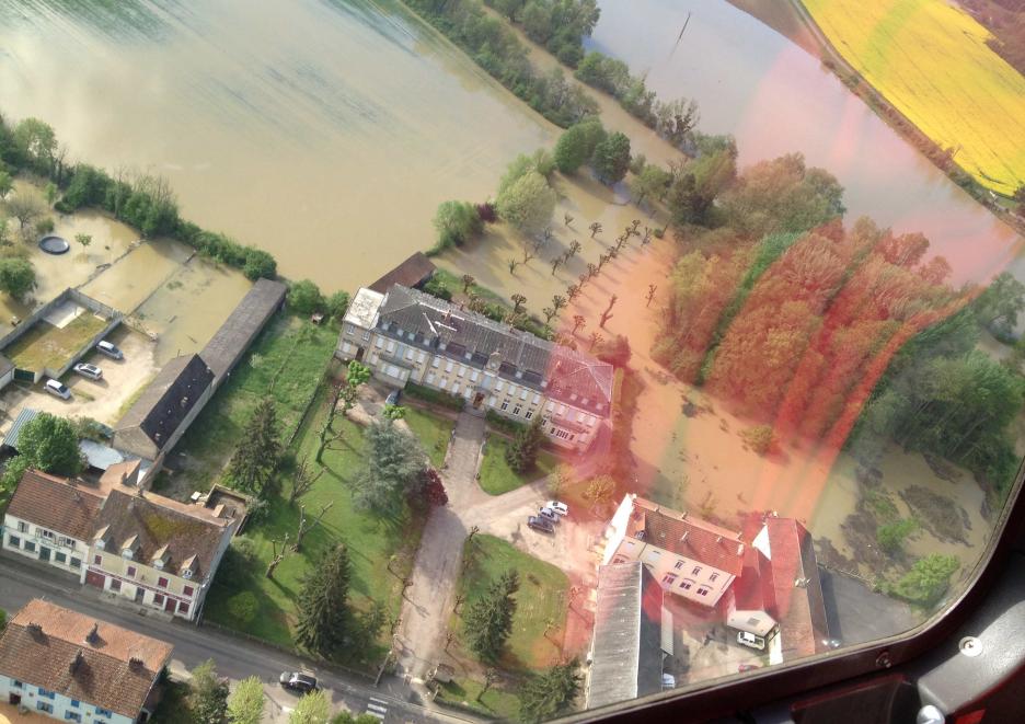 Crue de l'Armançon, en mai 2013, à Migennes, rue Henri Surier, dans l'Yonne