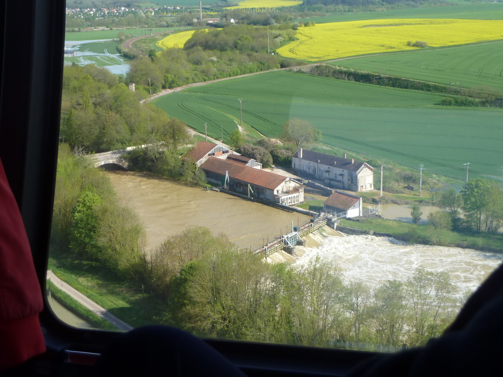 Crue de l'Armançon en mai 2013, à Tanlay, rue de l'écluse, dans l'Yonne