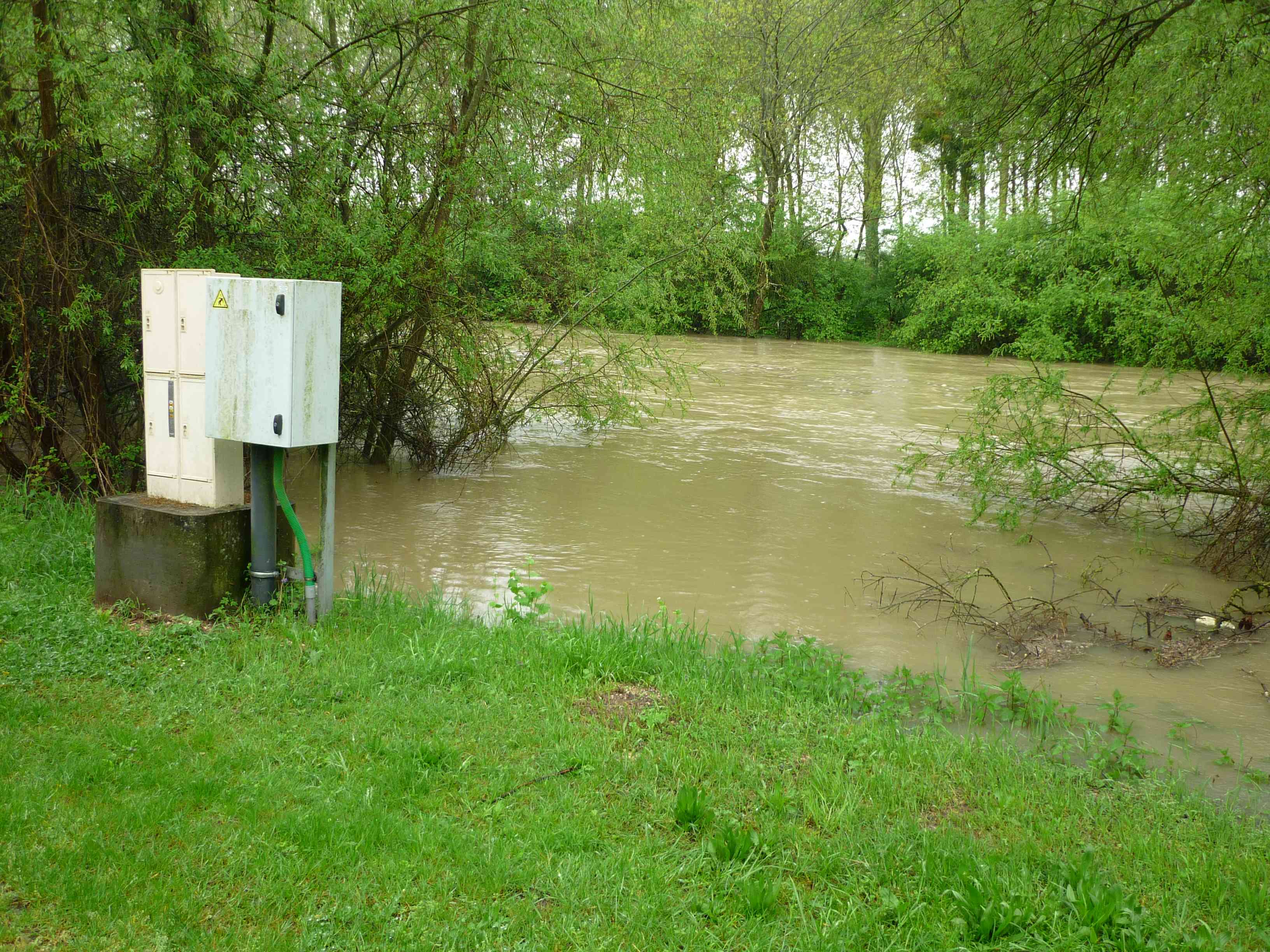 Photo de la crue de la Tille à Champdôtre le 3 mai 2013