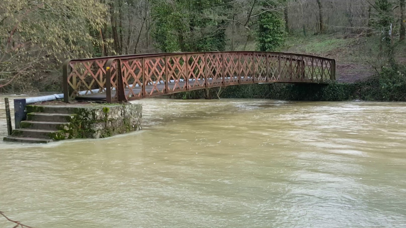 crue de l'Armançon, en janvier 2018, à Pont-et-Massène en Côte d'Or