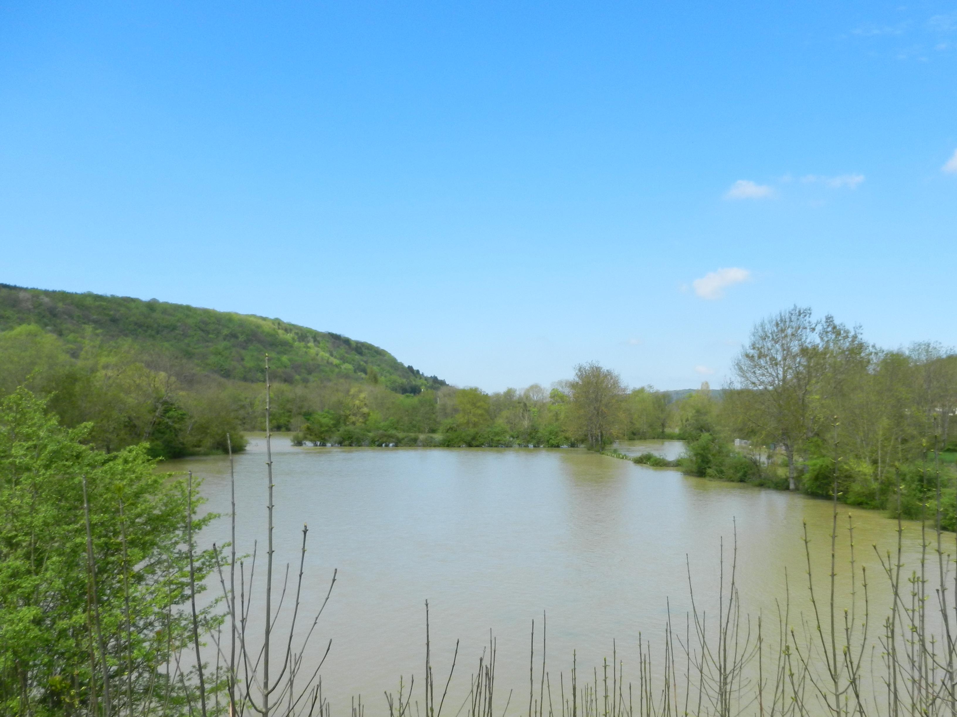 Crue de la Brenne, en mai 2013, à Montbard, chemin des cloiseaux, en Côte d'Or