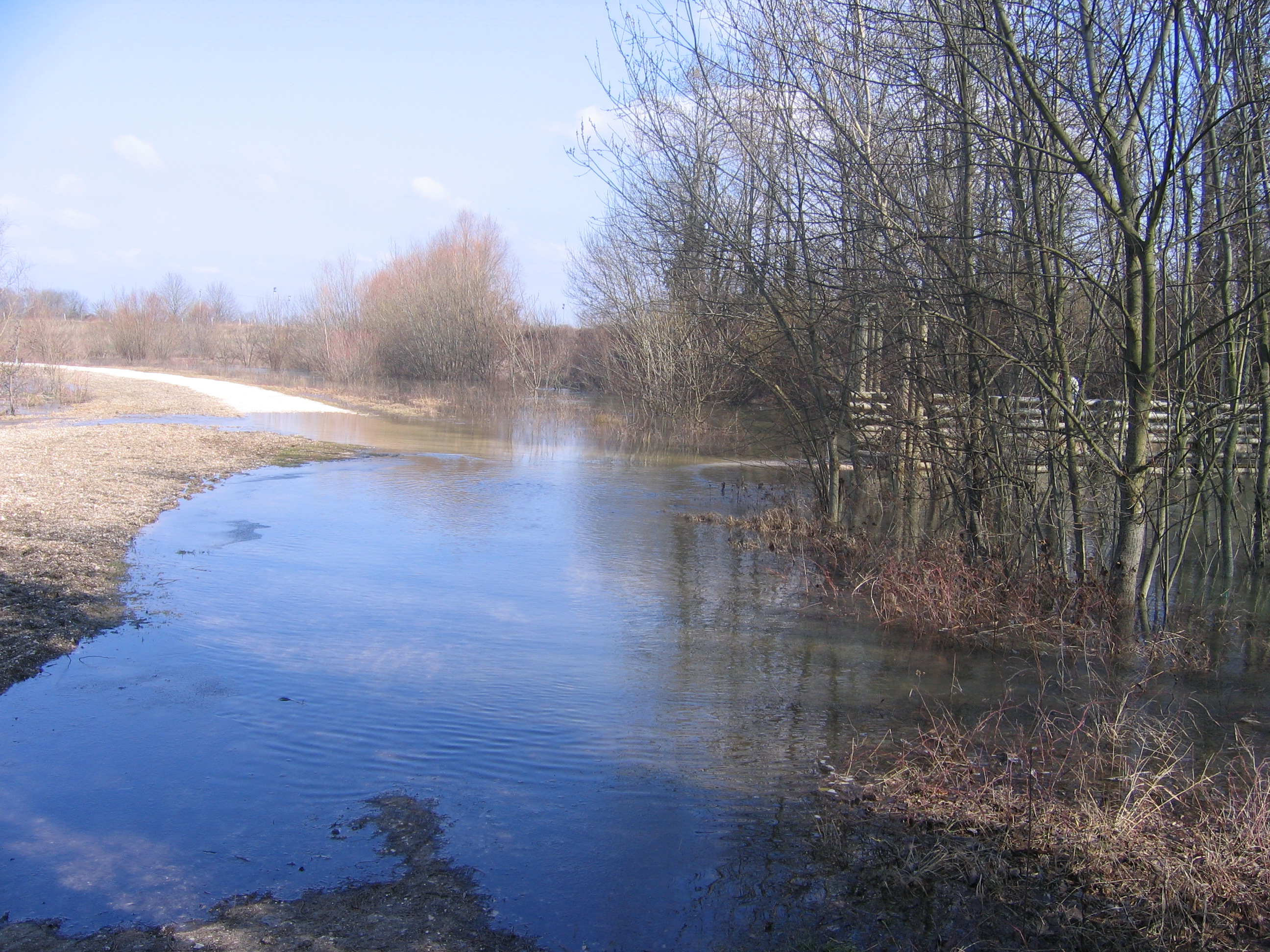 Crue de la rivière neuve, en mars 2006, à Arc sur Tille en Côte d'Or