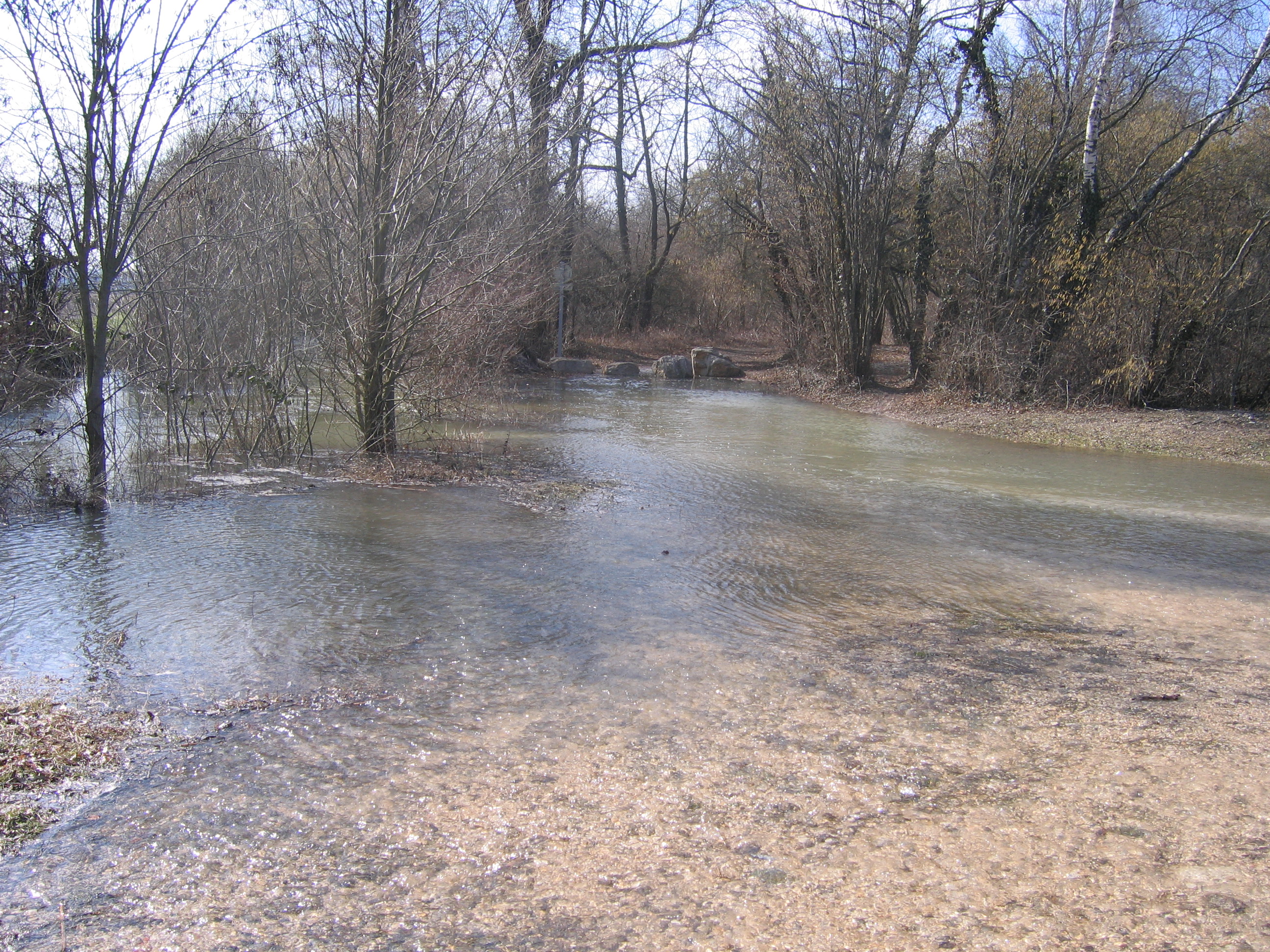 Crue de la rivière neuve, en mars 2006, à Arc sur Tille en Côte d'Or