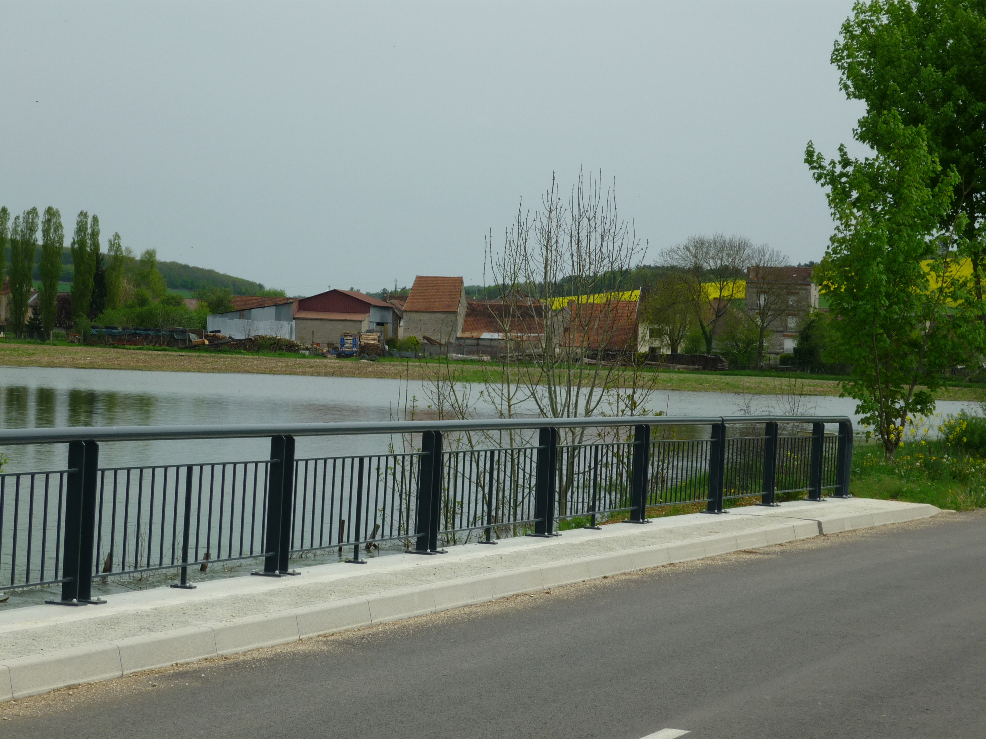 Crue de l'Ource, en mai 2013, à Autricourt en Côte d'Or