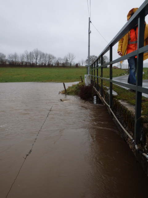 Crue du Mesvrin, en janvier 2018, à Mesvres, chemin du Mousseau, en Saône-et-Loire