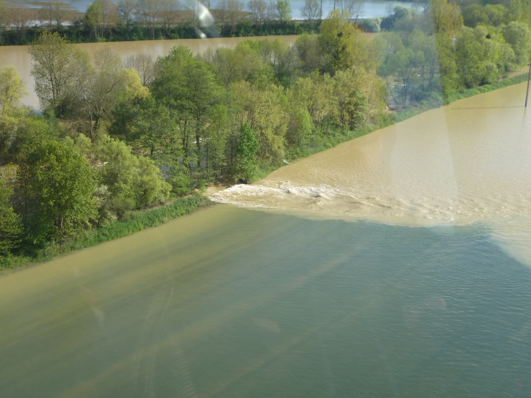 Crue de l'Armançon, en mai 2013, à Saint-Martin-sur-Armançon dans l'Yonne