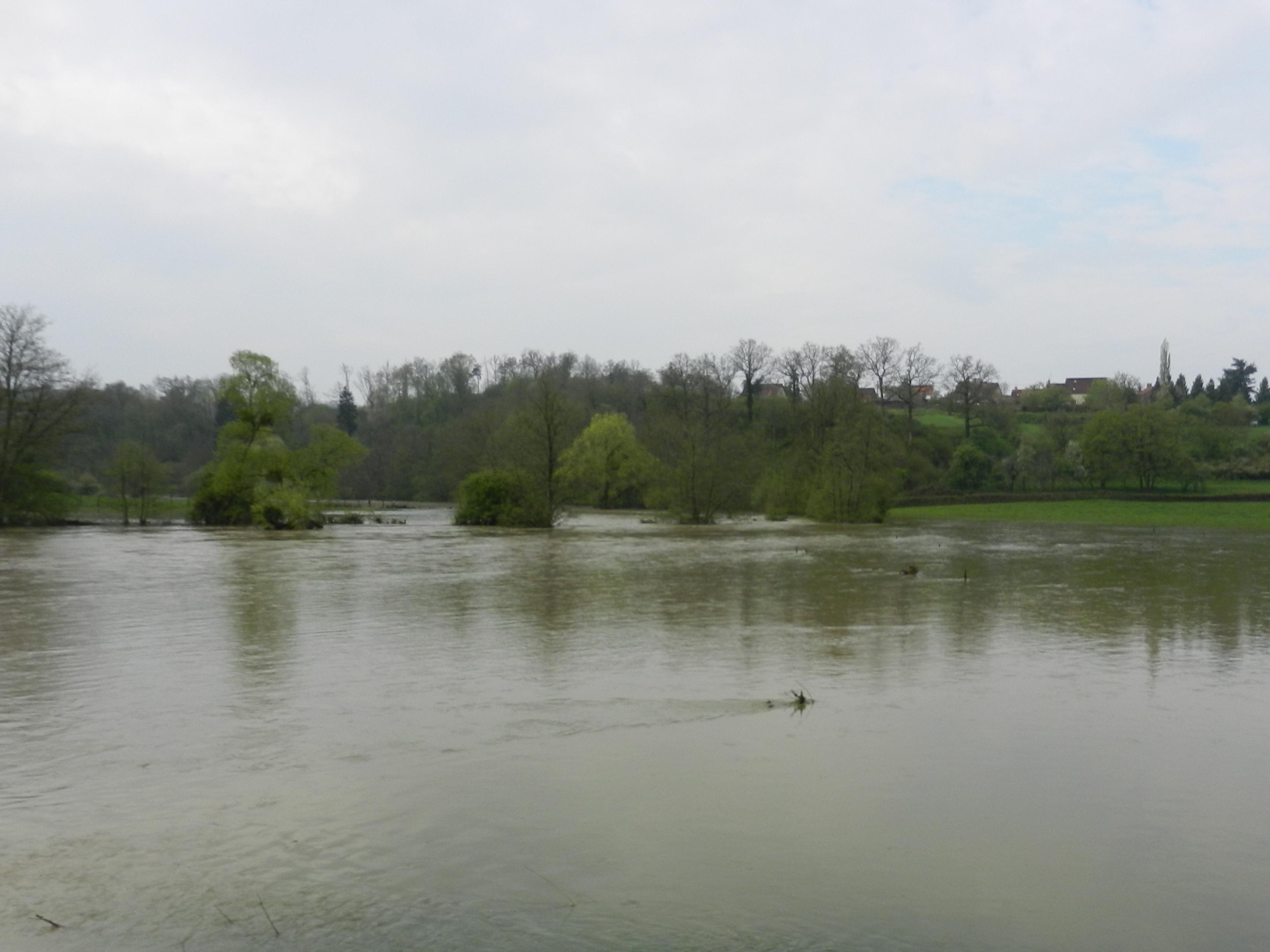 Crue du Serein, en mai 2013, Bierre lès Semur, à Le-Val-Larrey en Côte d'Or