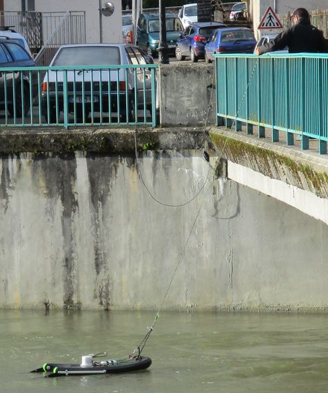 exemple de jaugeage aDcp depuis un pont